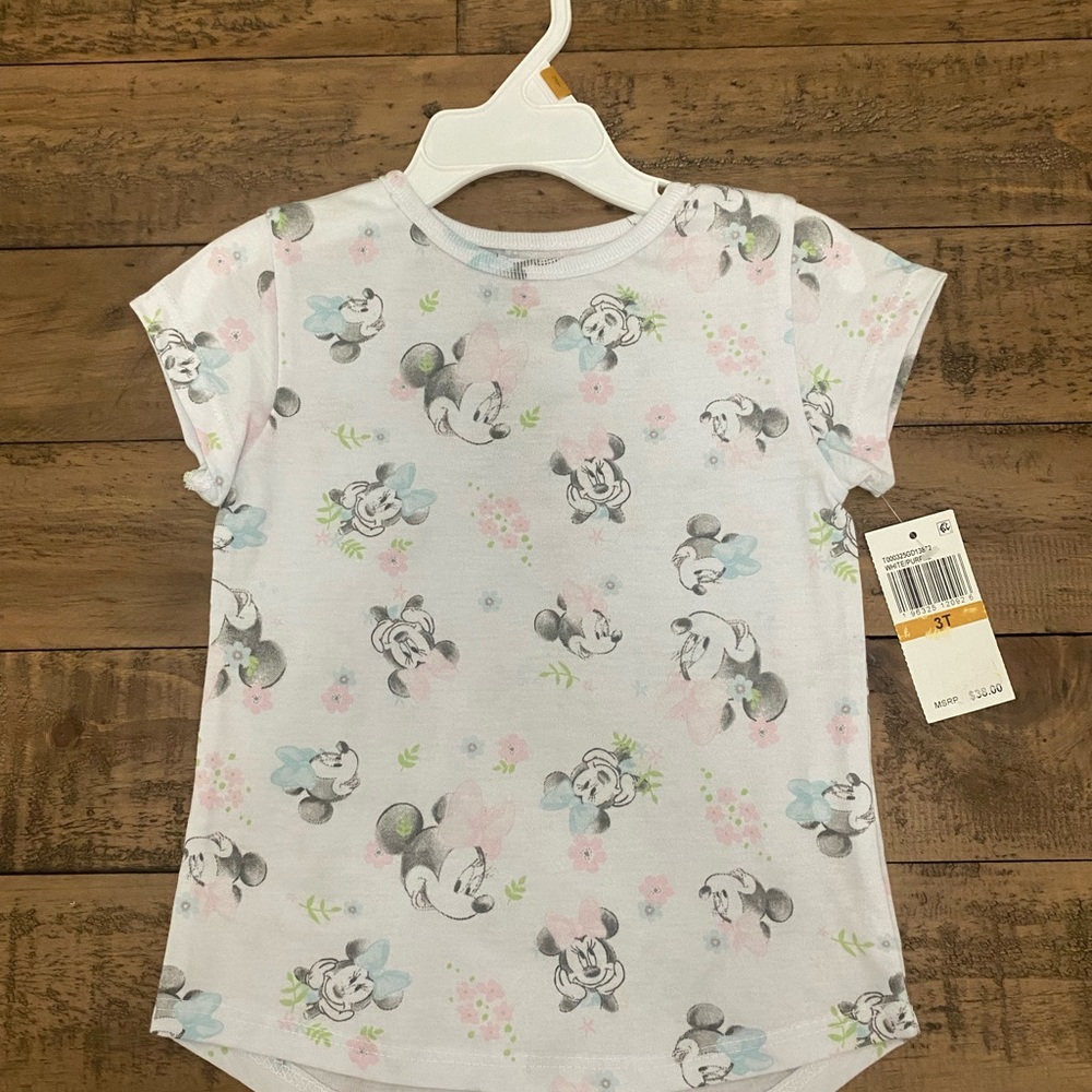 Disney top